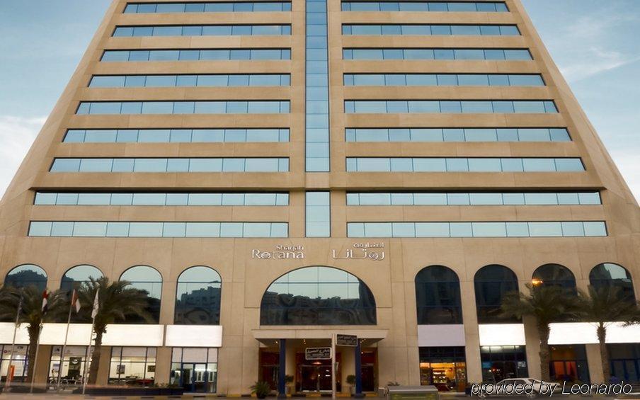 Swiss-Belhotel Sharjah Buitenkant foto