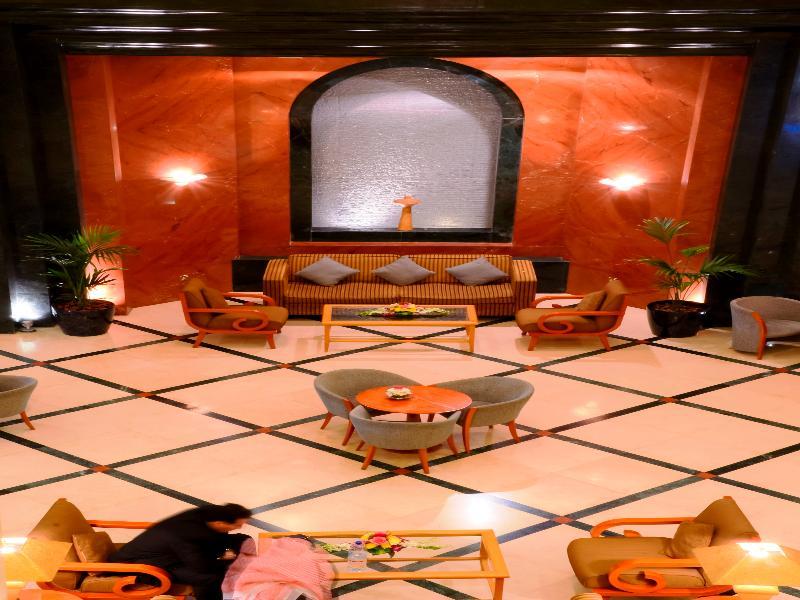 Swiss-Belhotel Sharjah Buitenkant foto
