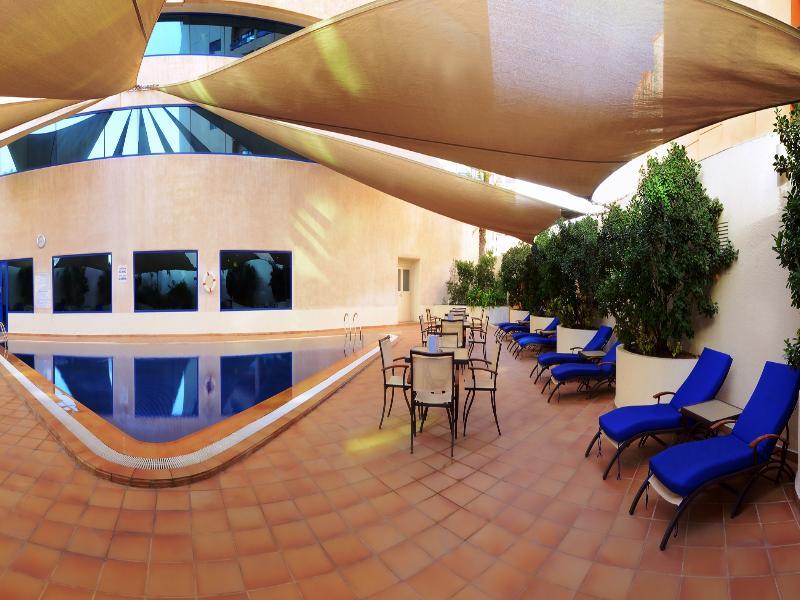 Swiss-Belhotel Sharjah Buitenkant foto