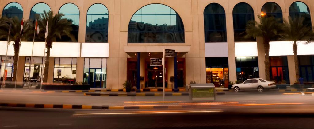 Swiss-Belhotel Sharjah Buitenkant foto